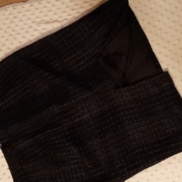 Ann Taylor Black and Blue Tweed Pencil Skirt - Picture 2 of 4